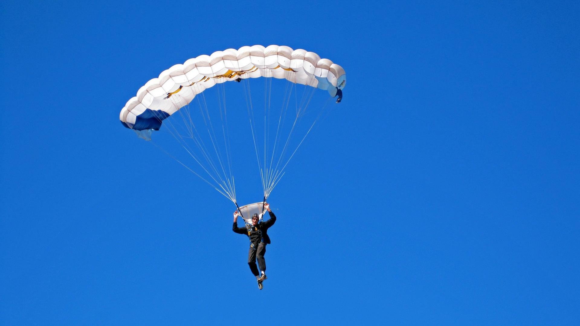 篮球公益训练营积极推广全民健身理念,篮球公益营销策划方案